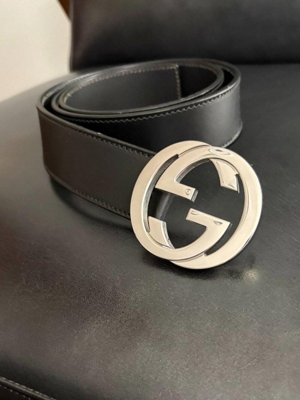 Gucci Men's Belt, Black Leather with Chrome Buckle, Sz 38